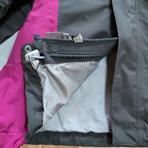 The North Face girls 14/16 jacket - Picture 5 of 8